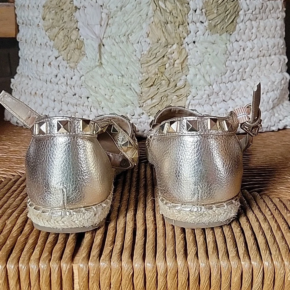 Marc Fisher Graze, gold, closed toe, ankle strap, espadrille, size 8M
